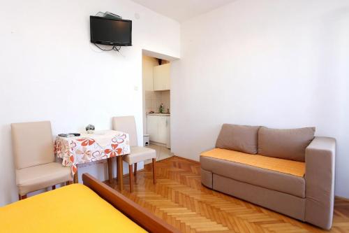 Studio Promajna 2605b