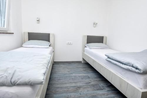 Two-Bedroom Apartment with Sea View image 2