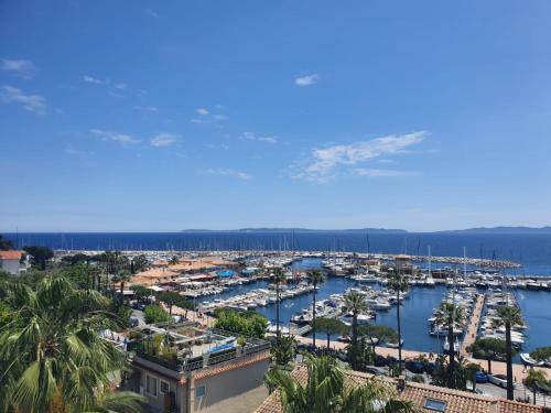 Vue mer exceptionnelle - Location saisonnière - Le Lavandou