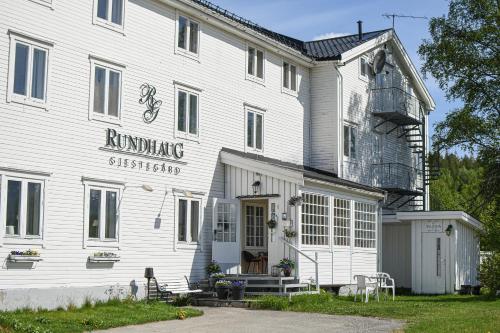 Rundhaug Gjestegard - Hotel - Rundhaug
