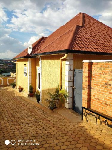 Rooms in homely atmosphere near airport Kigali