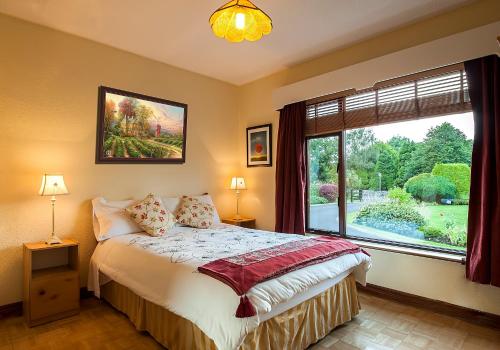 Crossriver Bed and Breakfast Crossriver Bed and Breakfast is perfectly located for both business and leisure guests in Galway. Offering a variety of facilities and services, the property provides all you need for a good nights s