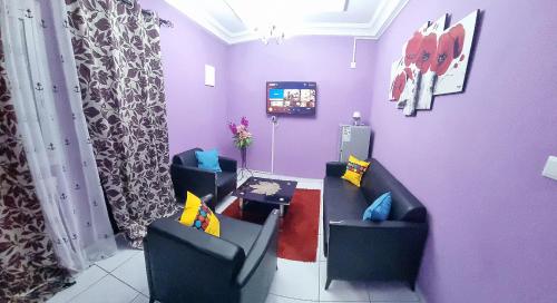 B&B Douala - Residence Sighaka - Gold Apartment - WiFi, Gardien, Parking - Bed and Breakfast Douala