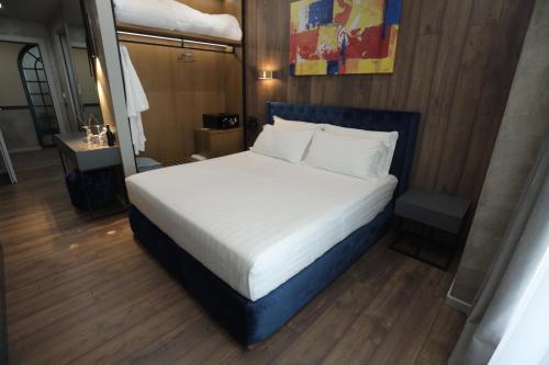 AP Hotel Boutique - image 10