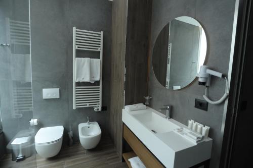 AP Hotel Boutique - image 11
