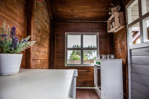 Дитячий майданчик, Domki Letniskowe Bory Tucholskie - Klimatyzacja Wifi Sauna Jacuzzi in Любіхово