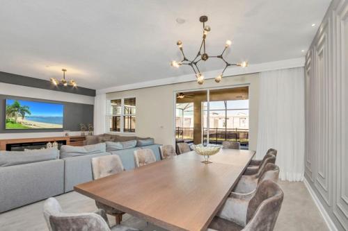 9 Bed Storey Lake Themed Game Room home - image 9