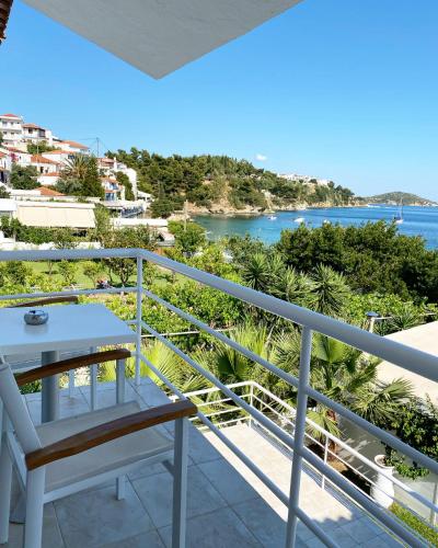 Anemoni Beach Hotel 3