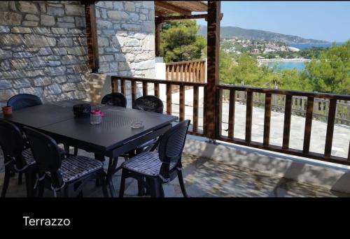Aliki House in Thimonia