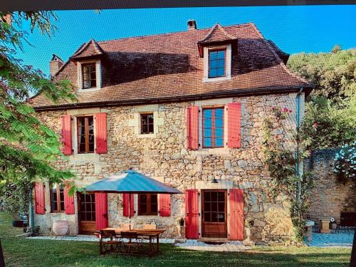 Les Volets Rouges avec vues magnifiques à 20 minutes de Sarlat - Bézenac