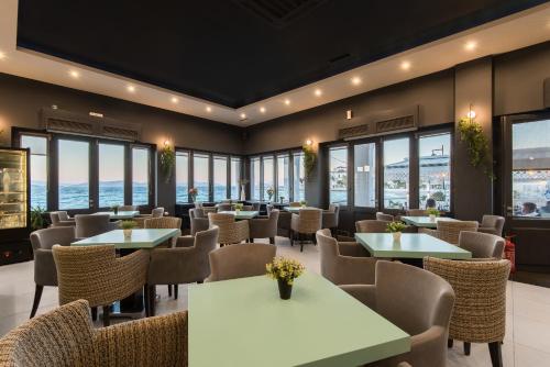 Bar/ Salón, Klimis Hotel in Spetses