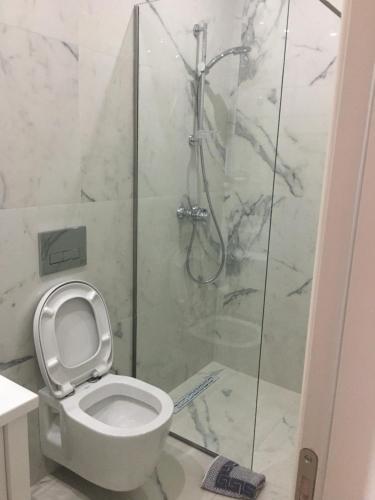 IRINI boutique rooms!!! – Himarë, CA