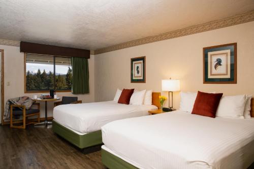 Superior Queen Room with Two Queen Beds