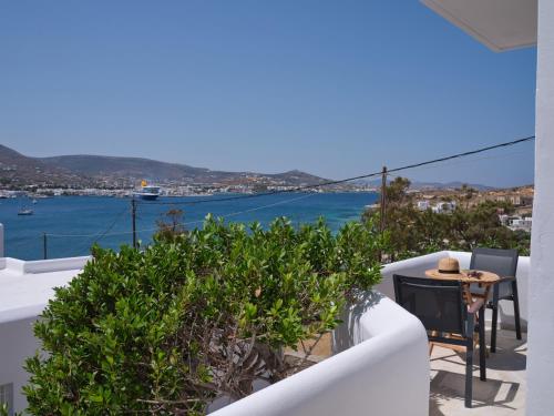 Suite with Sea View image 8