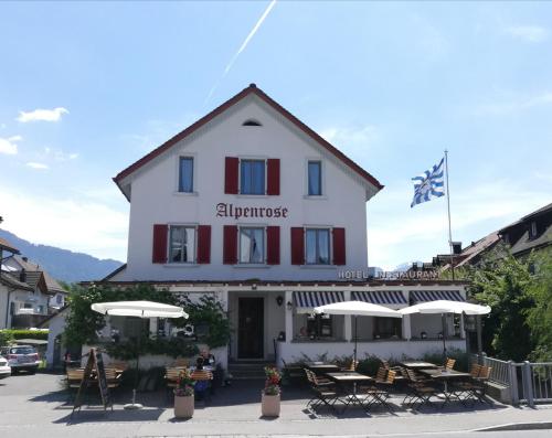 . Hotel Alpenrose