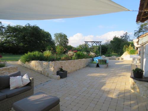 Lalot in ชาร์สนุย