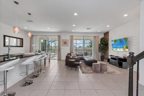 6 Bedroom Pool Home In New Resort! villa - main image