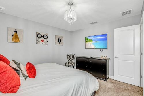 Storey Lake Resort 9 Bed Game Theater Room home - image 7