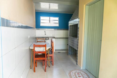 2 bedrooms, 4 beds