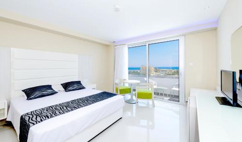 Chambre avec 2 lits, vue sur la mer