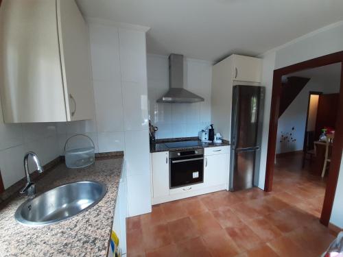  Precioso chalet ideal para descansar, en familia. in Lastras