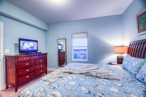 11 TH FLOOR In Laketown Wharf 1 BD, 2 Bathroom with Amazing Amenities, 1114!