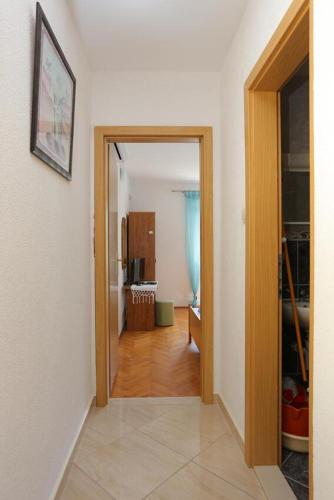 Apartments by the sea Zivogosce - Porat, Makarska - 18218
