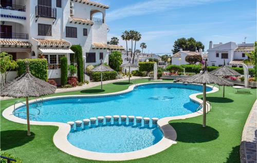  Beautiful apartment in Cabo Roig with 2 Bedrooms, WiFi and Outdoor swimming pool, Pension in Cabo Roig