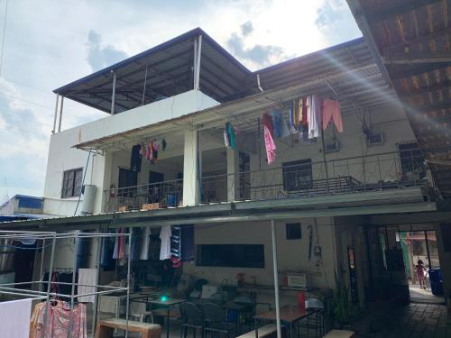 Exterior view, RGC Residences in Tarlac