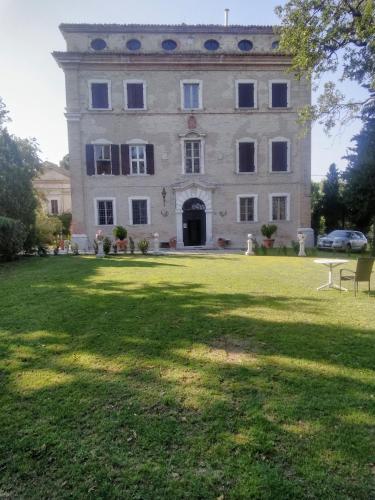 Palazzo 100 finestre Suite D'Annunzio