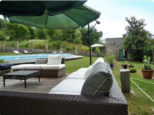 VILLA LUISA WITH BIG POOL AND AC gîte à louer Pise