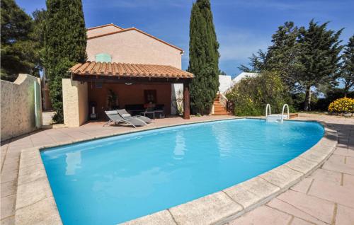 Nice home in Vingrau with Outdoor swimming pool, WiFi and 4 Bedrooms gîte à louer Vallée de l'Agly