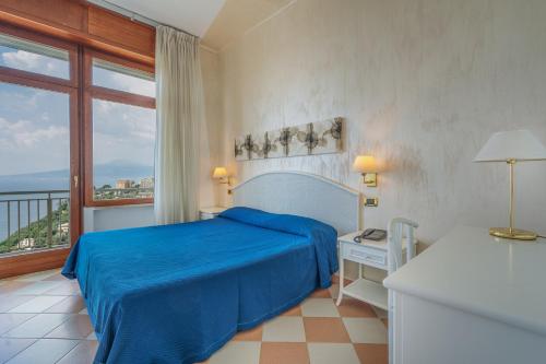 Grand Hotel Moon Valley - image 7