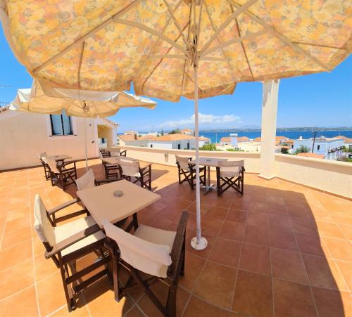 Vista exterior, Kastro Hotel in Spetses