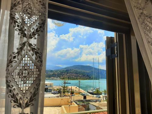 Villa with Sea View image 3