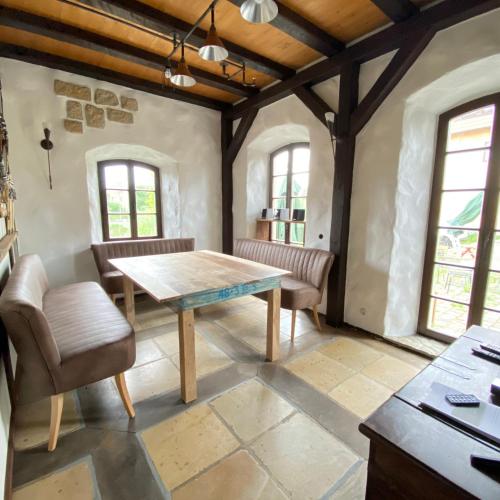 Facilities, Fewo WAFFENKAMMER im Rittergut Leppersdorf bei Dresden fur 7 Personen in Schwarzheide