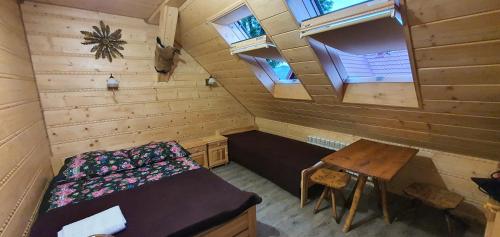 Triple Room with Private Bathroom