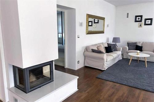. Luxusný 118m2 Apartmán s Krbom v Centre Nitry