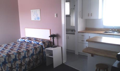 Motel Royal in Kabano (QC)