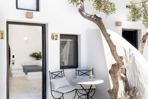 304300489 Pearl of Caldera Oia - Boutique Hotel by Pearl Hotel Collection