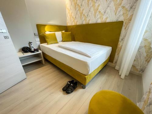 1 twin bed