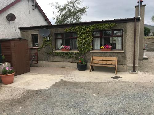 Lovely 2-Bed Cottage at the Foot of the Mournes