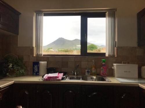 Lovely 2-Bed Cottage at the Foot of the Mournes