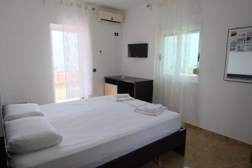 Mehilli Hotel - image 8