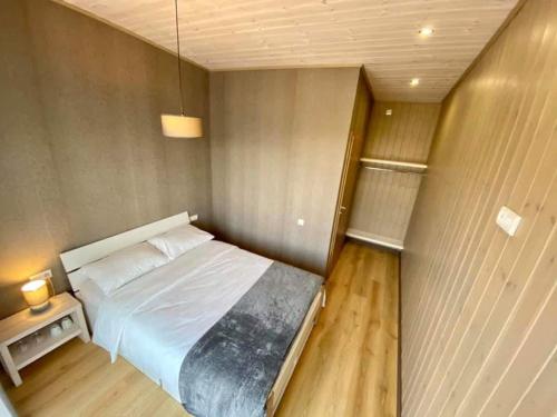 1 double bed
