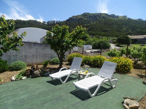 Dārzs, Casa Do Avo In Montejunto in Kadavala