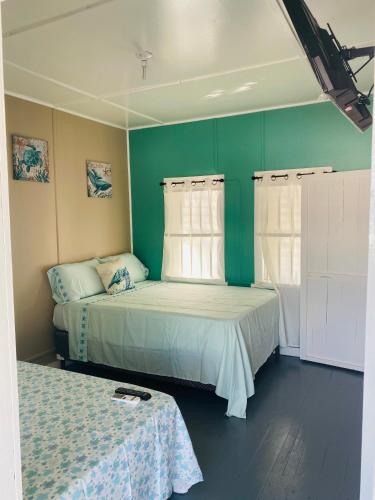 Blue Sky Rentals Utila in אוטילה