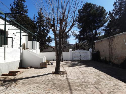 Exterior view of Snug Cottage