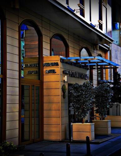 フェローニャ ホテル