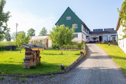 Ferienwohnung am Kugelbaum - Apartment - Lunzenau